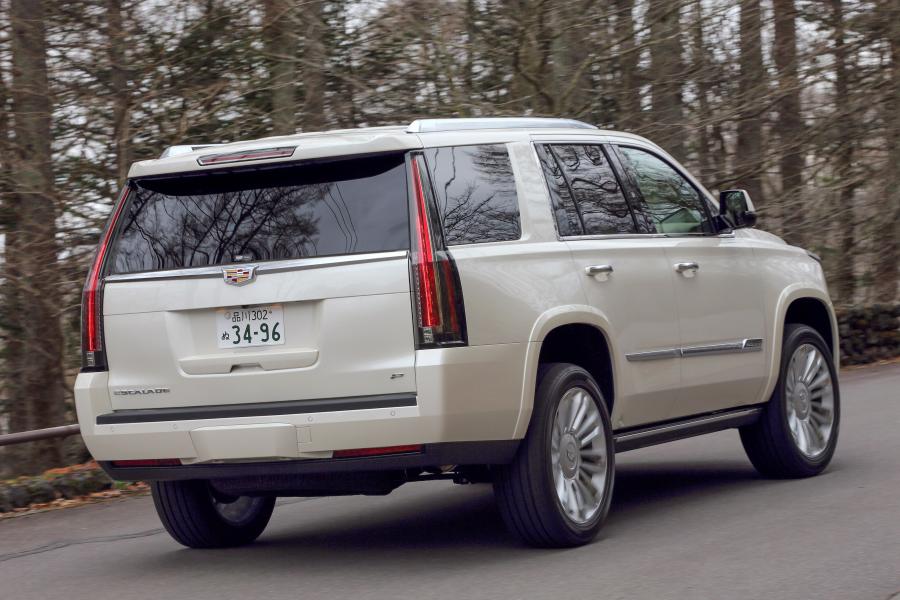  Cadillac Escalade Platinum 2015 года  (JP) (фото 9 из 24)